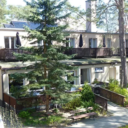 Üdülőközpont Osrodek Wypoczynkowy W Sosnowym Lesie *