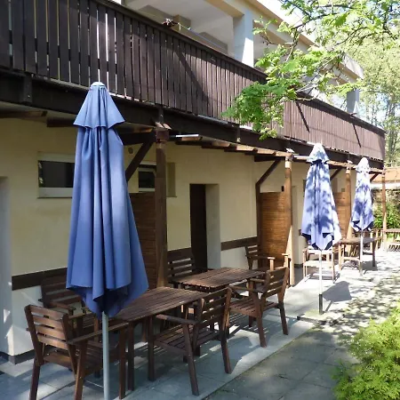 Osrodek Wypoczynkowy W Sosnowym Lesie *