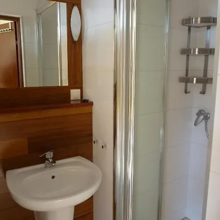 Osrodek Wypoczynkowy W Sosnowym Lesie אתר נופש