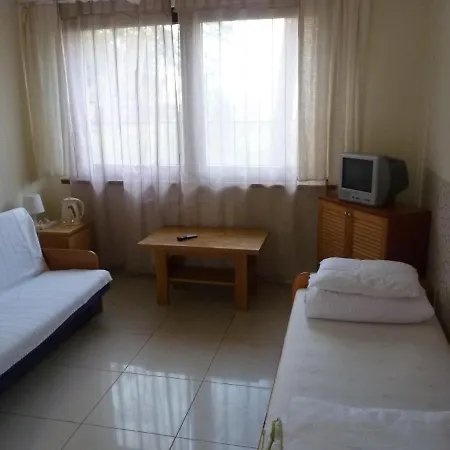 Osrodek Wypoczynkowy W Sosnowym Lesie