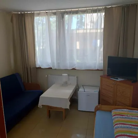 Osrodek Wypoczynkowy W Sosnowym Lesie * Międzywodzie